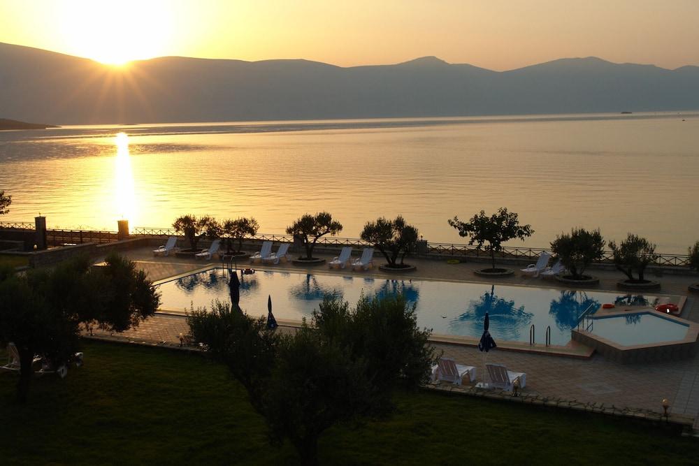 Europa Beach Hotel Galaxidi สิ่งอำนวยความสะดวก รูปภาพ