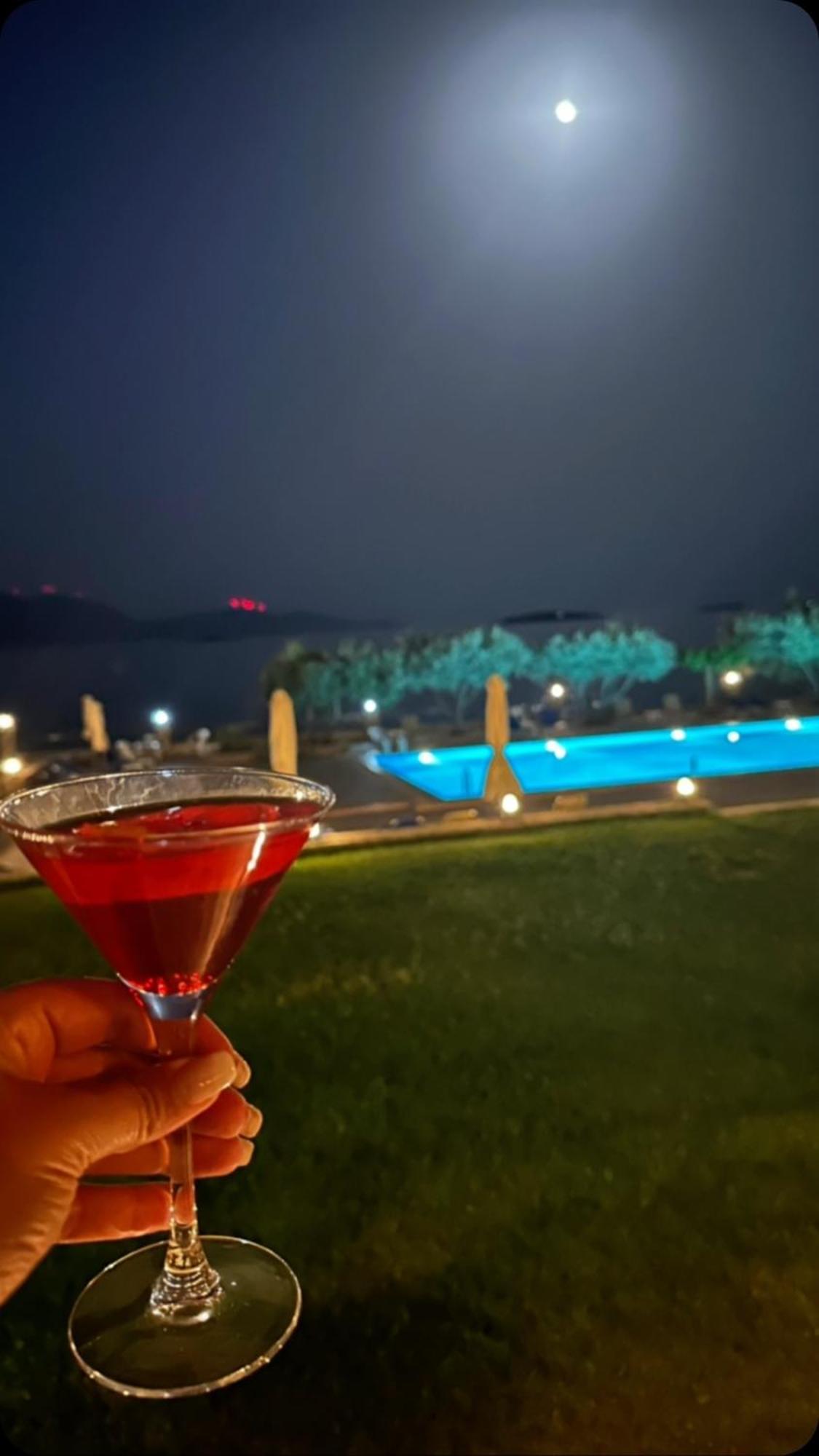 Europa Beach Hotel Galaxidi ภายนอก รูปภาพ