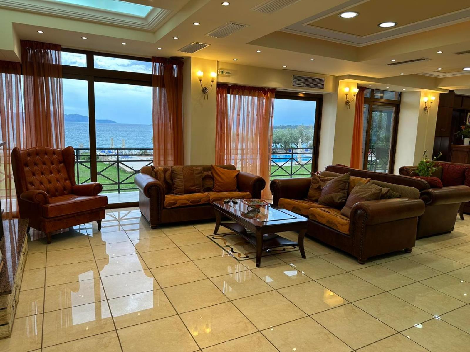 Europa Beach Hotel Galaxidi ภายนอก รูปภาพ