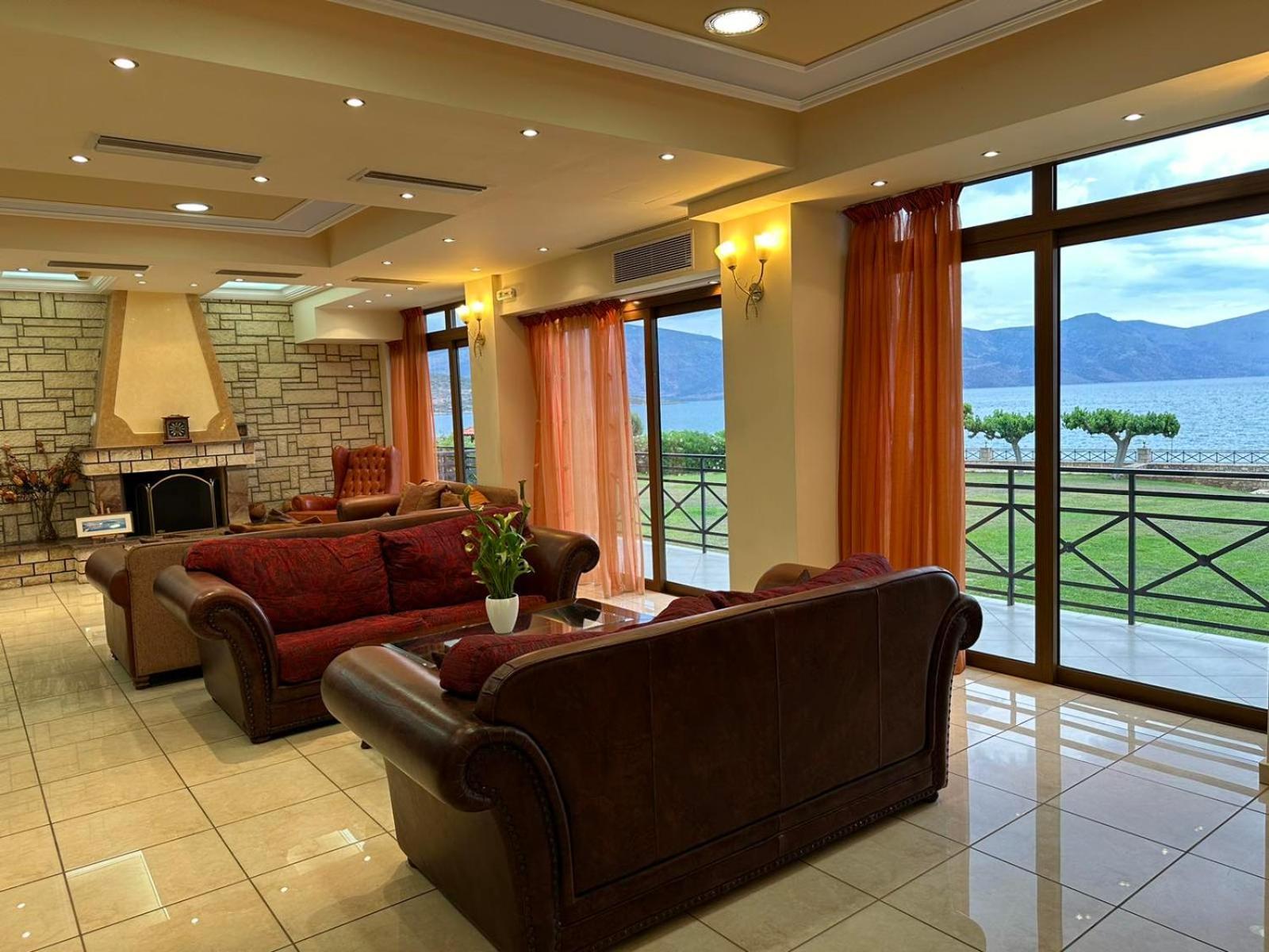 Europa Beach Hotel Galaxidi ภายนอก รูปภาพ